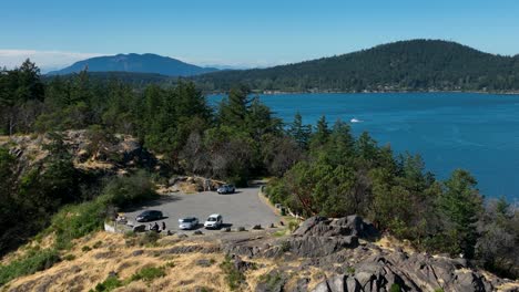 orbiting shot of the cap sante park lookout point in anacortes