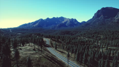 Cascade-Mountain-and-surrounding-Canadian-Rocky-Mountains-in-summer-time