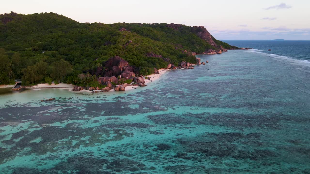세이셸 라디그 선셋 비치 바위 공중 drone8.mp4