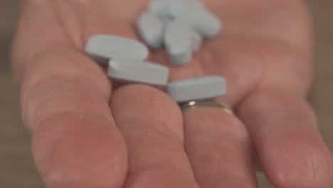 american senior citizen has a dependency on pain killers, an opioid addiction