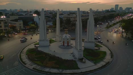 Evening-atmosphere-at-the-historical-monument