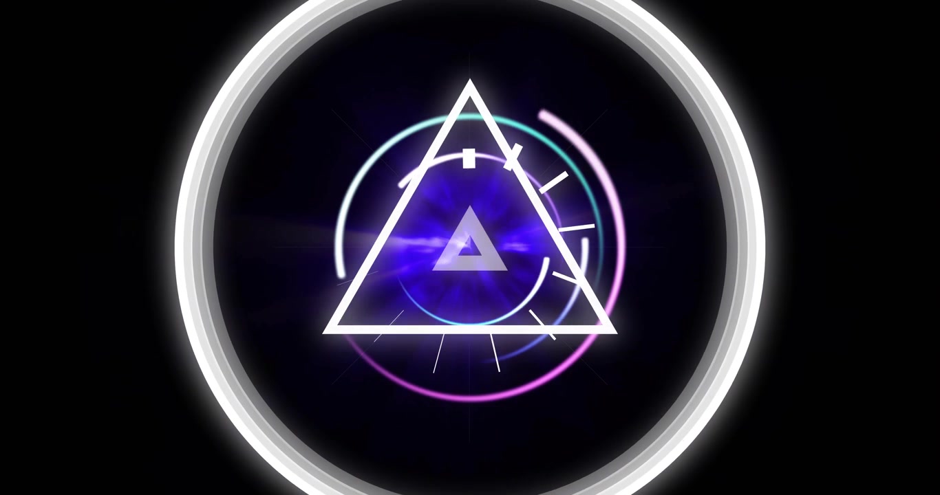 Animazione di un triangolo luminoso e scie luminose circolari su sfondo nero.