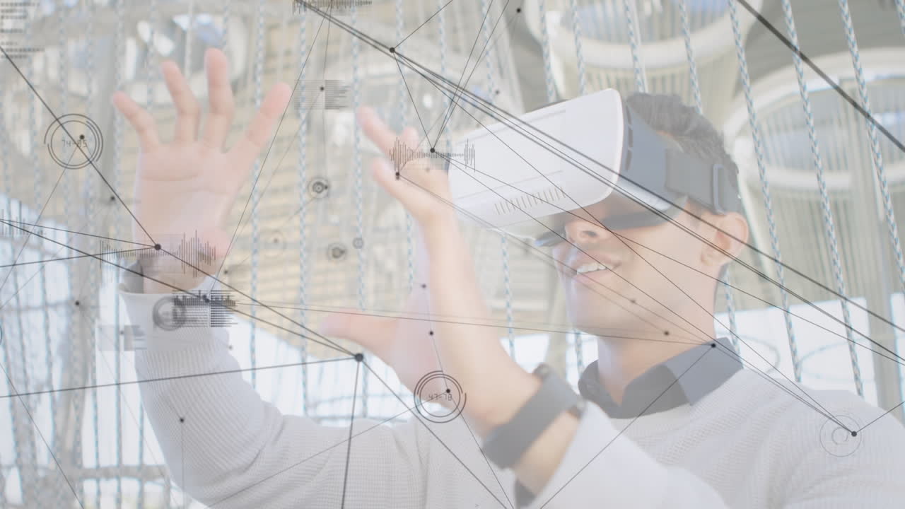 animación de la red de conexiones y estadísticas sobre el hombre de negocios que usa auriculares vr