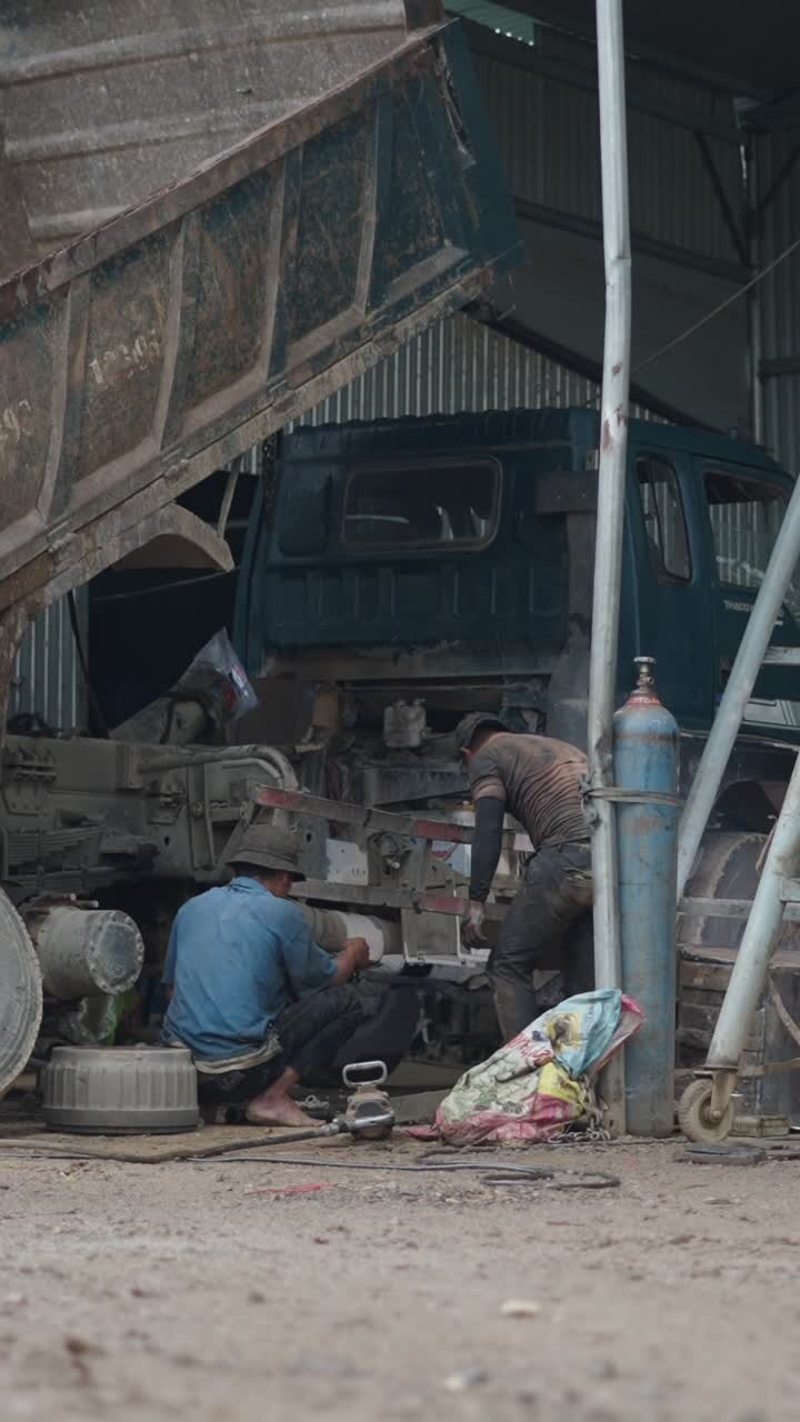 Truck Repair in Garage