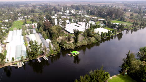 Drohnenaufnahme-Von-Trajineras-In-Xochimilco