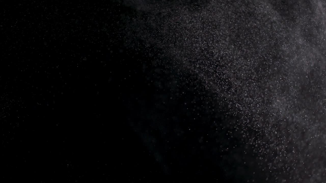 검은 바탕에 분리 된 파우더