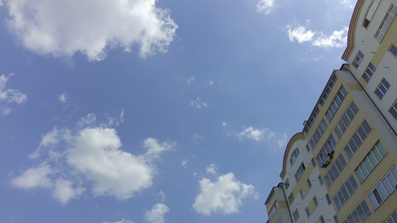 The sky and clouds, shooting in the city. Beautiful clouds over the city