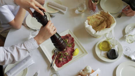 una deliciosa comida en el restaurante