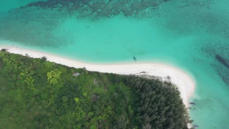 Ko-Poda-Es-Una-Isla-Frente-A-La-Costa-Oeste-De-Tailandia,-En-La-Provincia-De-Krabi,-A-Unos-8-Kilómetros-De-Ao-Nang