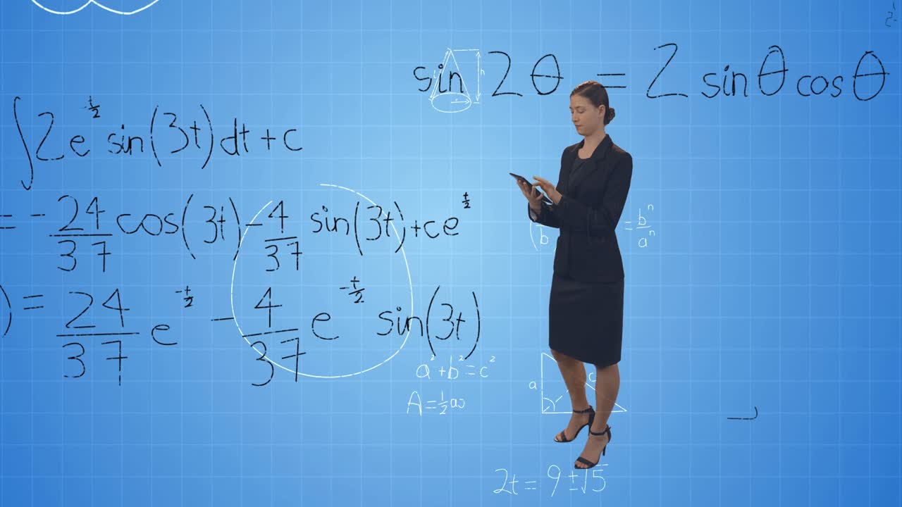animación de una mujer de negocios caucásica sobre ecuaciones matemáticas sobre fondo azul