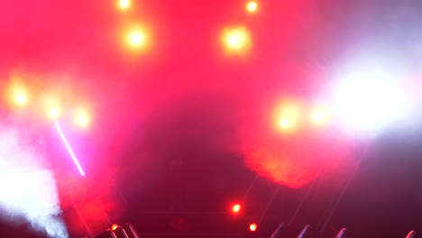 iluminación del escenario y efectos de humo