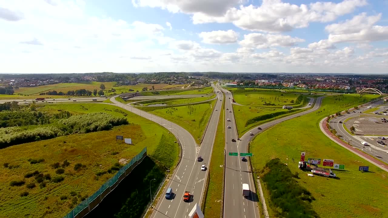 desde el aire: carretera del circuito de gdansk, polonia