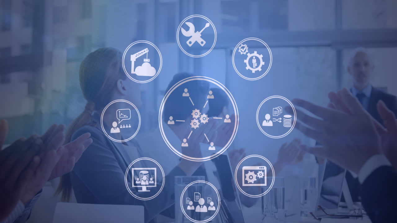 animación de la red de conexiones con iconos empresariales sobre diversas personas de negocios