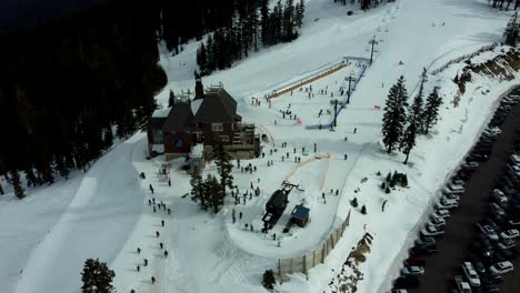 Ashland,-Oregon,-USA,-Winter-2023