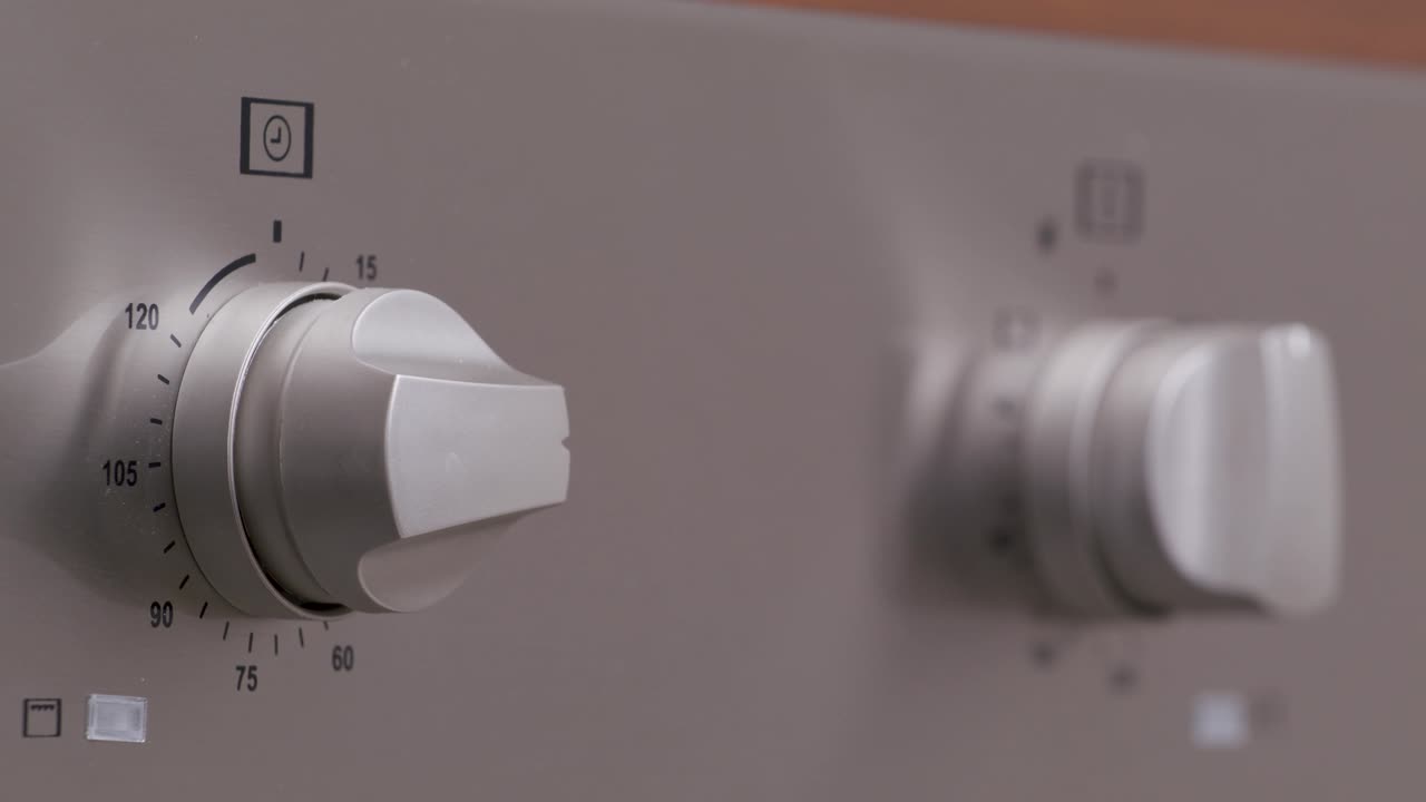 오븐에 30분 타이머 설정