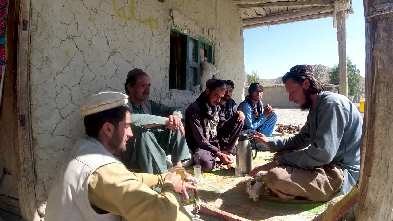 чаепитие с друзьями