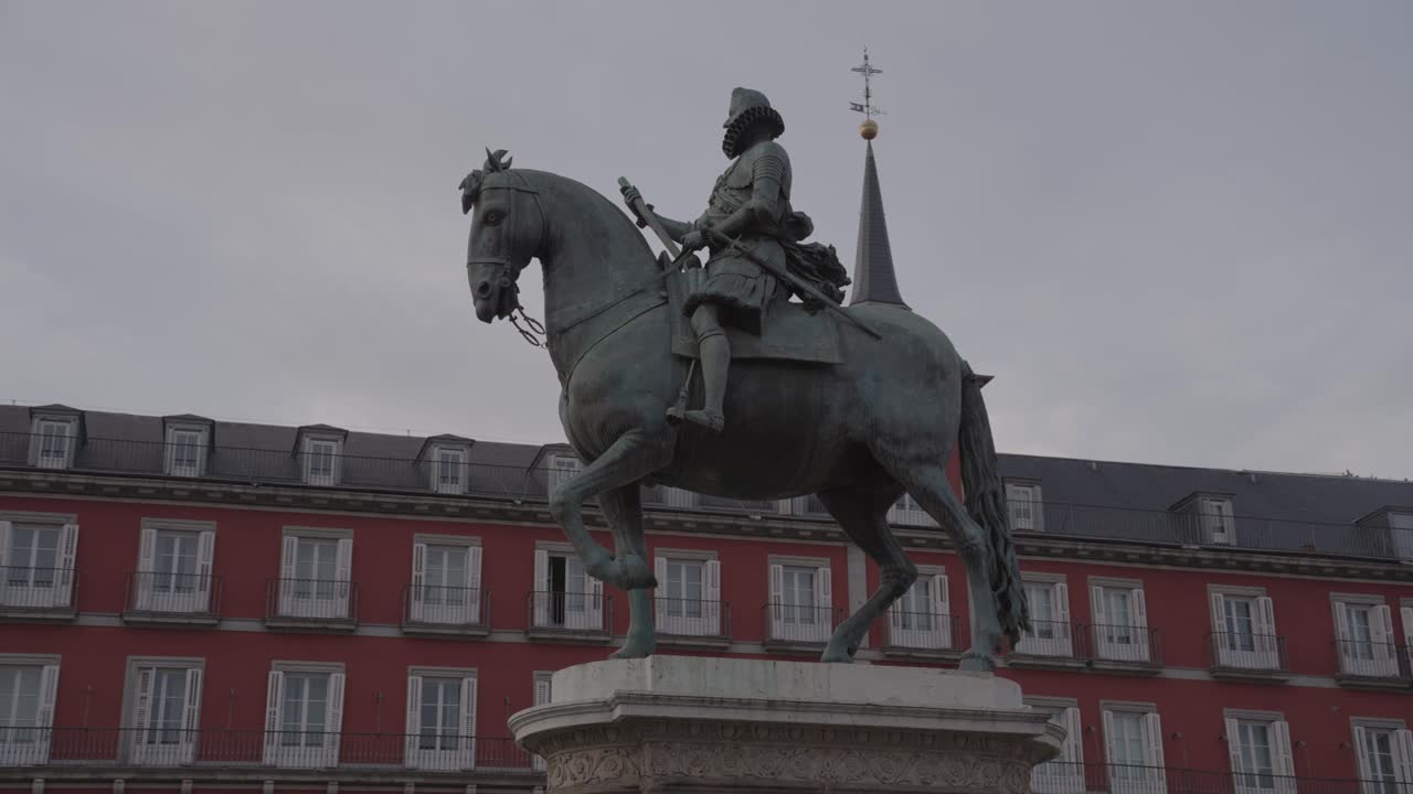 Equestrian Statue in Plaza Mayor, Madrid