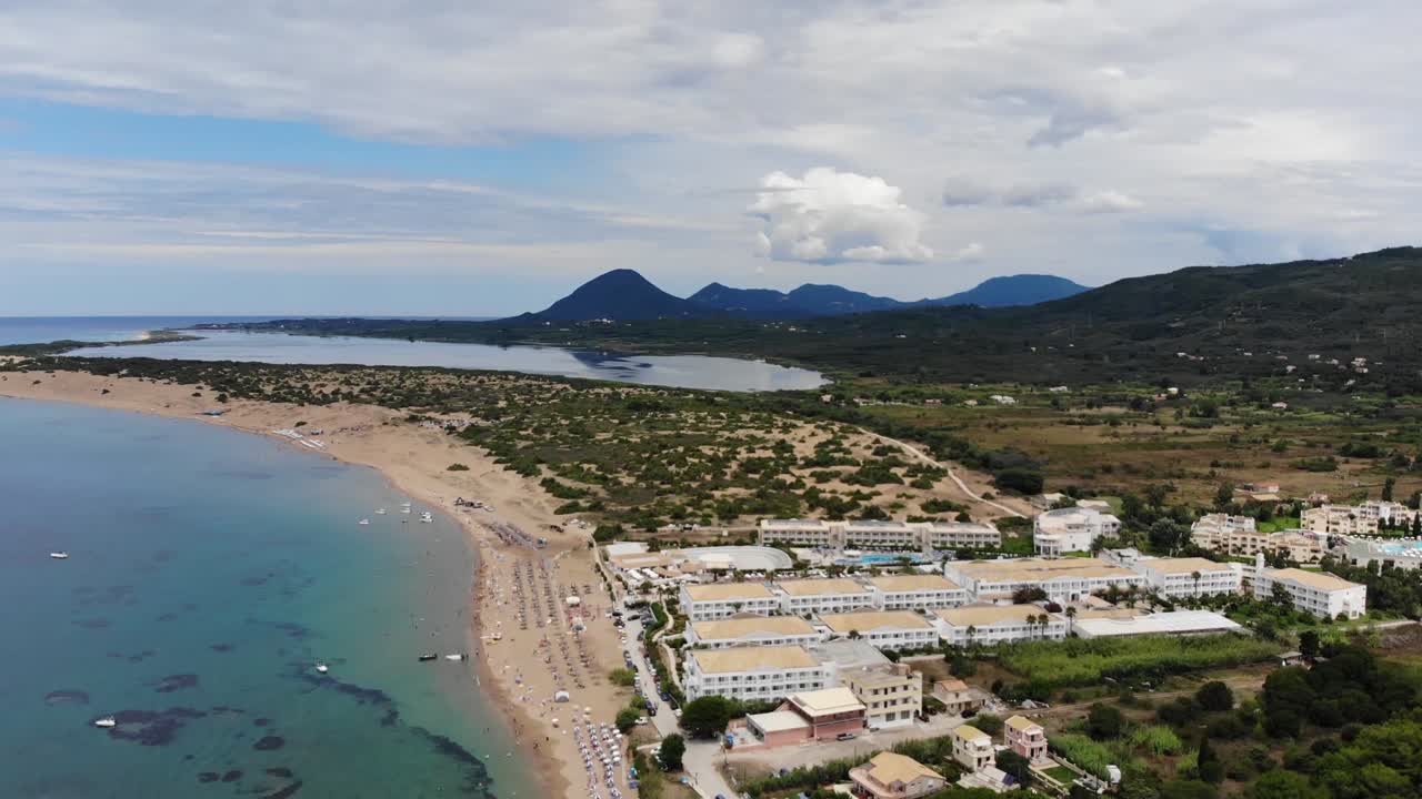 Imagens aéreas 4K da costa de Corfu