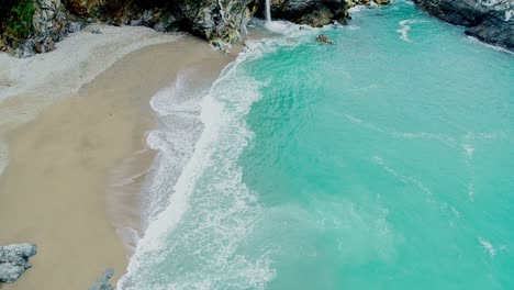 mcway falls is one of the few waterfalls in world that directly flows into ocean