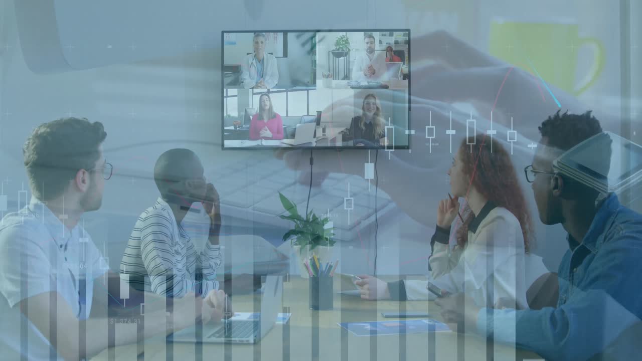 그래프의 애니메이션, 키보드에서 타이핑하는 손, 비디오 통화를 통해 토론하는 다양한 동료