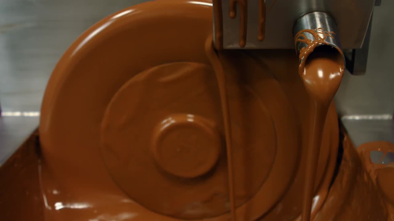 primer plano de la máquina de mezcla de chocolate