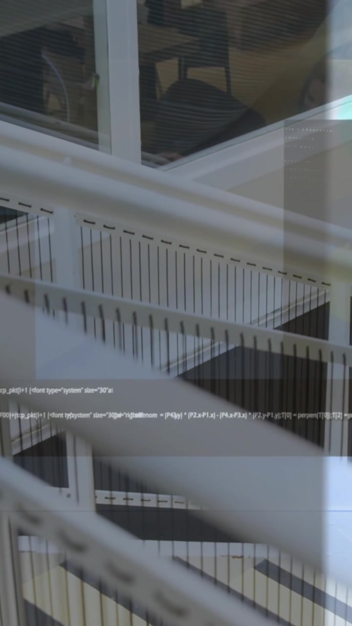 Animation af databehandling over en kaukasisk forretningskvinde, der går op ad trapper
