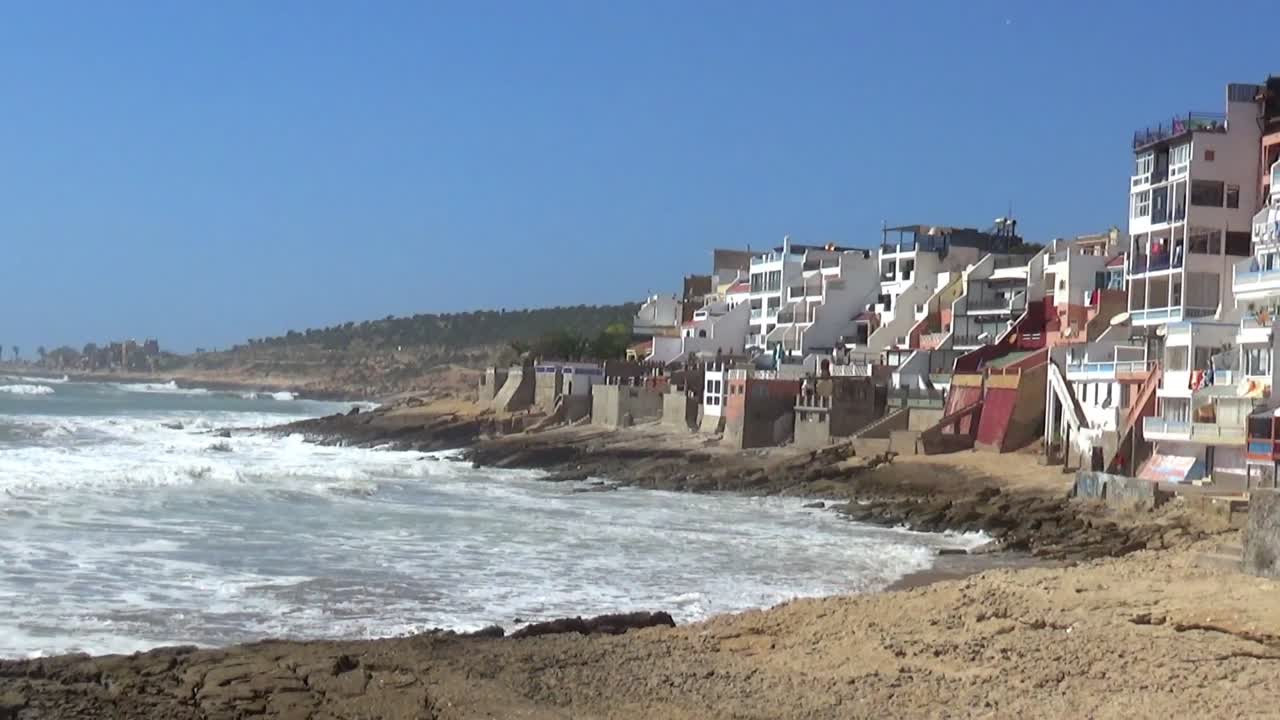 Toma panorámica en la costa de Taghazout