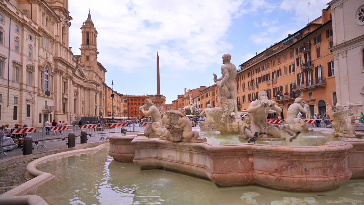 Roma, Italia - 16 agosto 2024: la Fontana del Moro in Piazza Navona