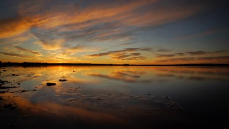 Sunrise-time-lapse-at-the-Boulder-Reservoir,-Boulder,-CO,-USA