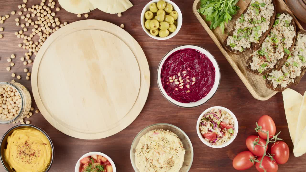 이스라엘 요리: 손으로 샤크슈카, 파슬리 장식, 토마토 소스, 핫 페퍼, 양파 및 향신료, 중동 문화, 포쉬마크 및 후무스로 만든 국가 유대 요리