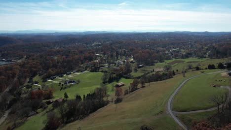 vista aérea del parque estatal y camping warriors path, tennessee, ee.uu.
