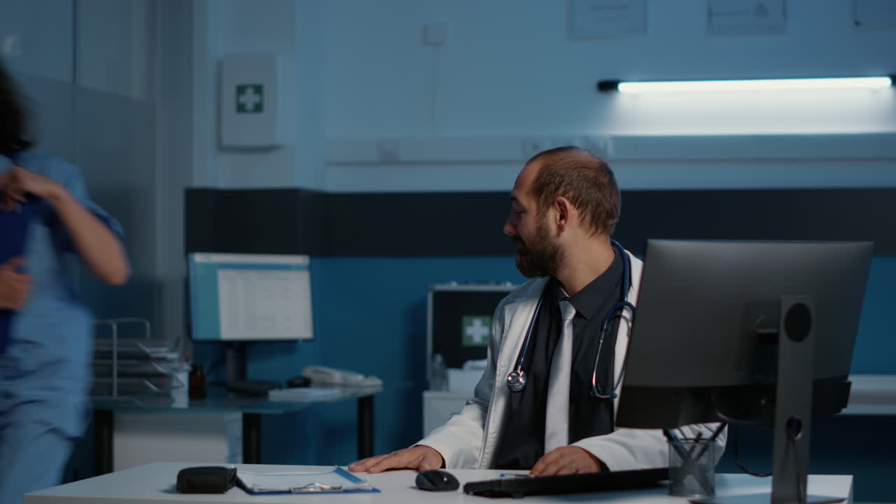 Sundhedspersonale på arbejde