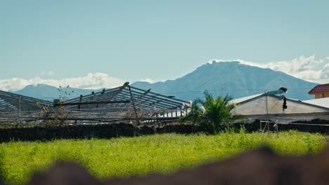 Vista-Del-Vesubio-Desde-Las-Afueras-De-Pompeya.