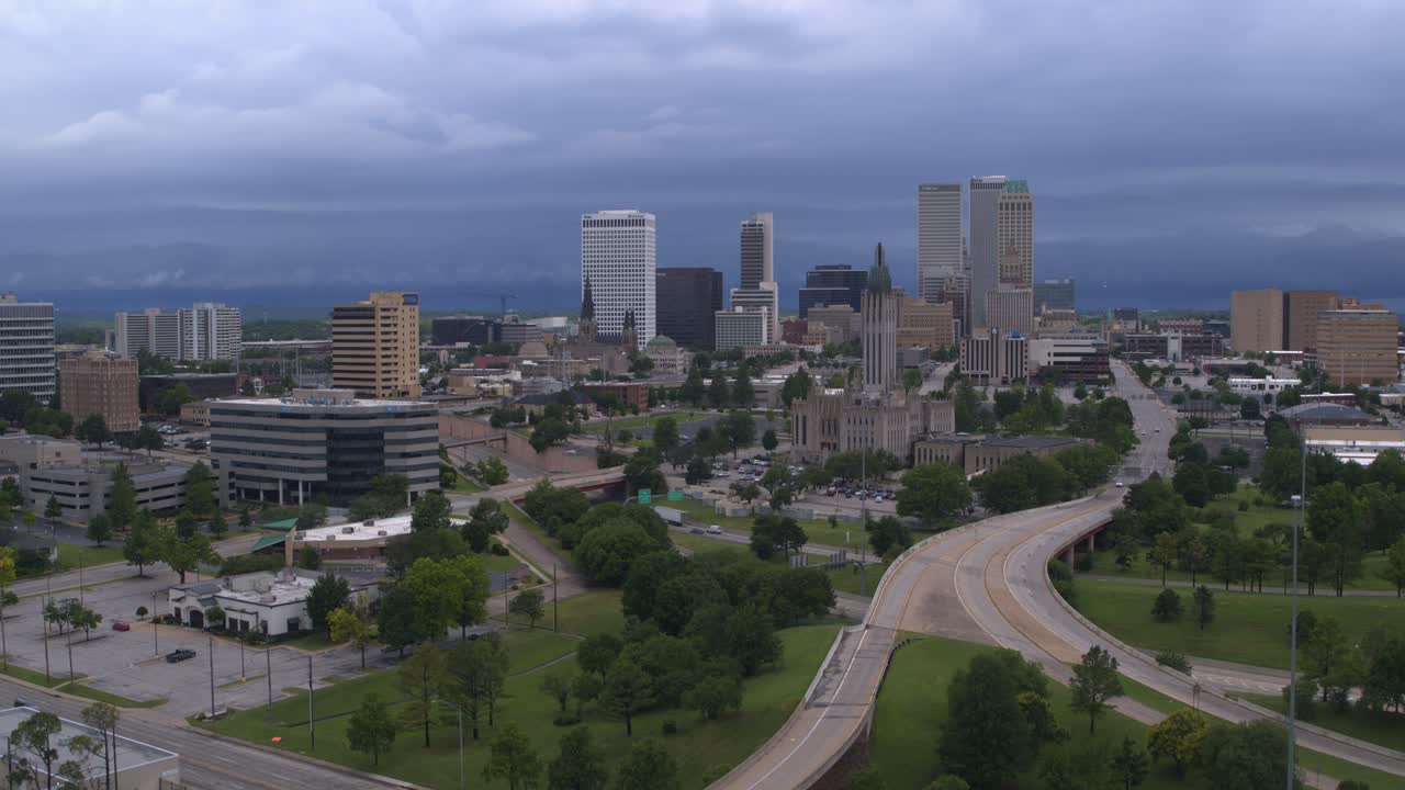 Ascending Drone shot: Scenic Overview of Tulsa Skyline and Landscape