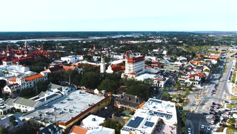 amplia aerial de la catedral lugar y calles de la ciudad de st