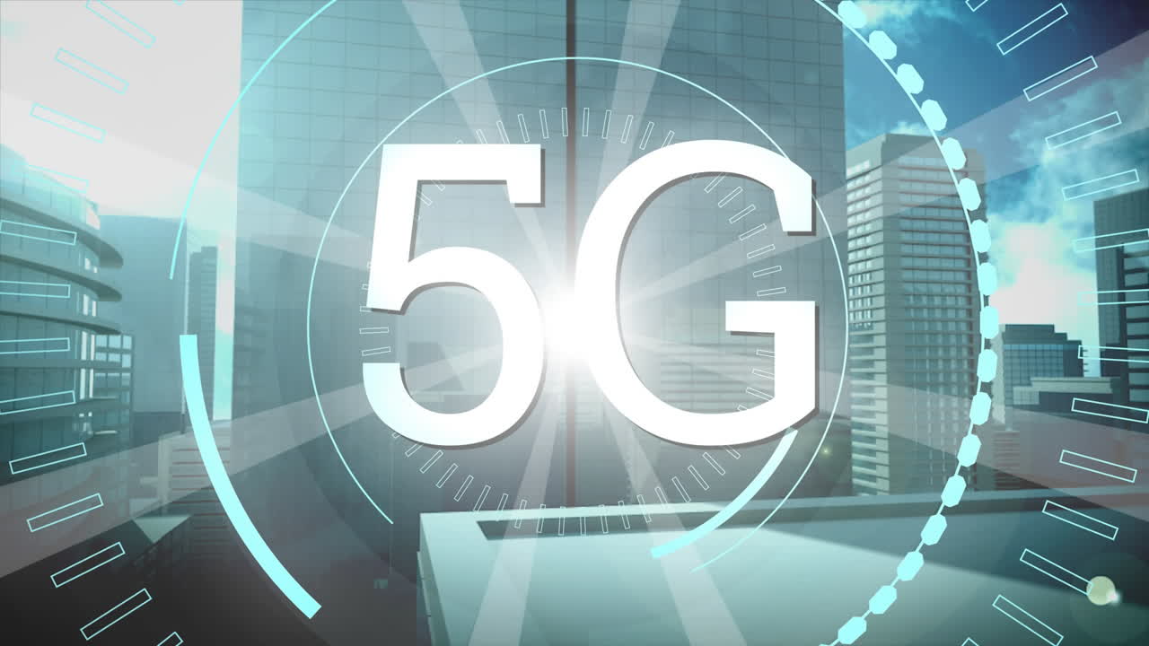 5g scritto in mezzo a cerchi e edifici futuristici