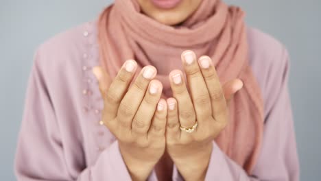 muslim woman in prayer