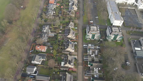 Antena-De-Hileras-De-Casas-En-Una-Zona-Rural