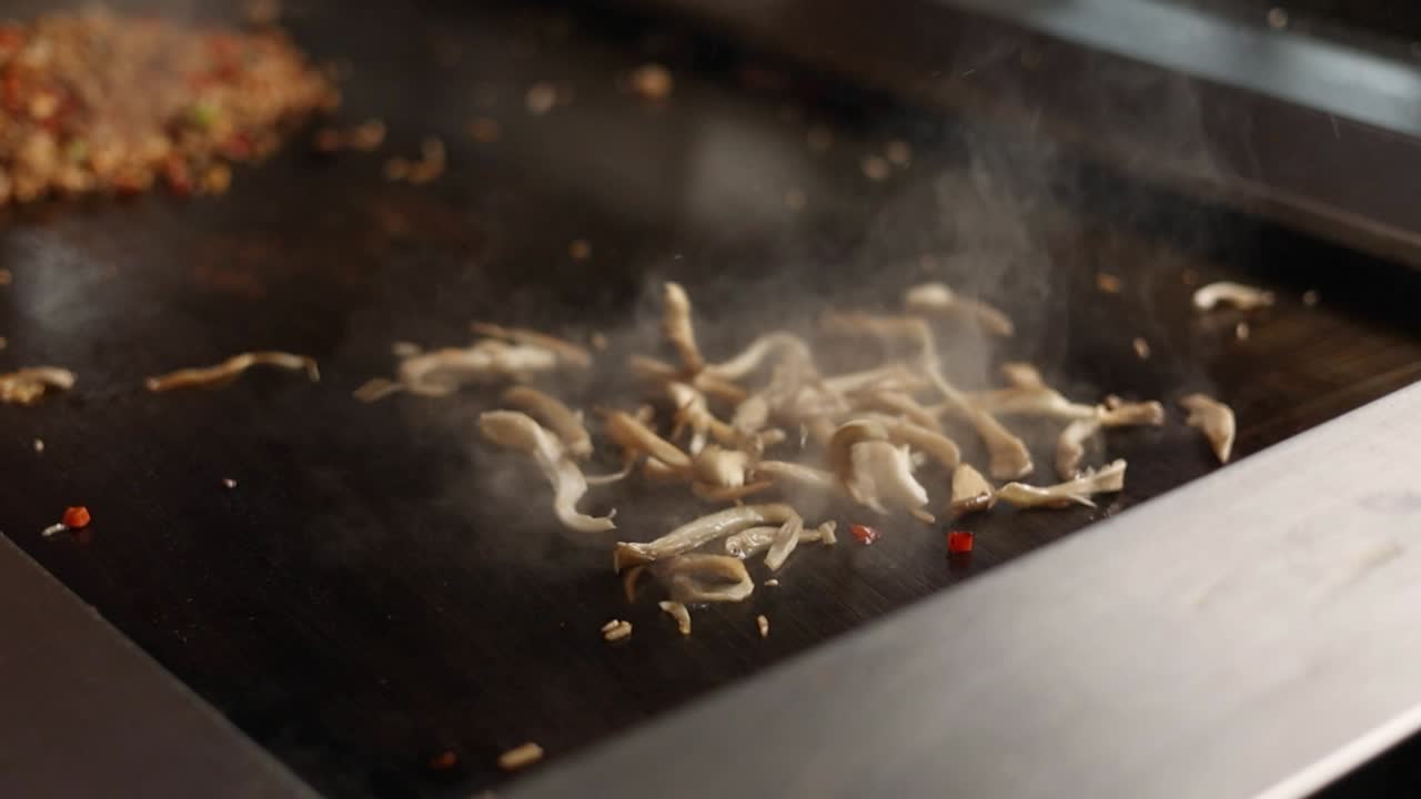 Preparazione di un delizioso stir-fry