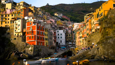 Riomaggiore,-Cinque-Terre,-Italia