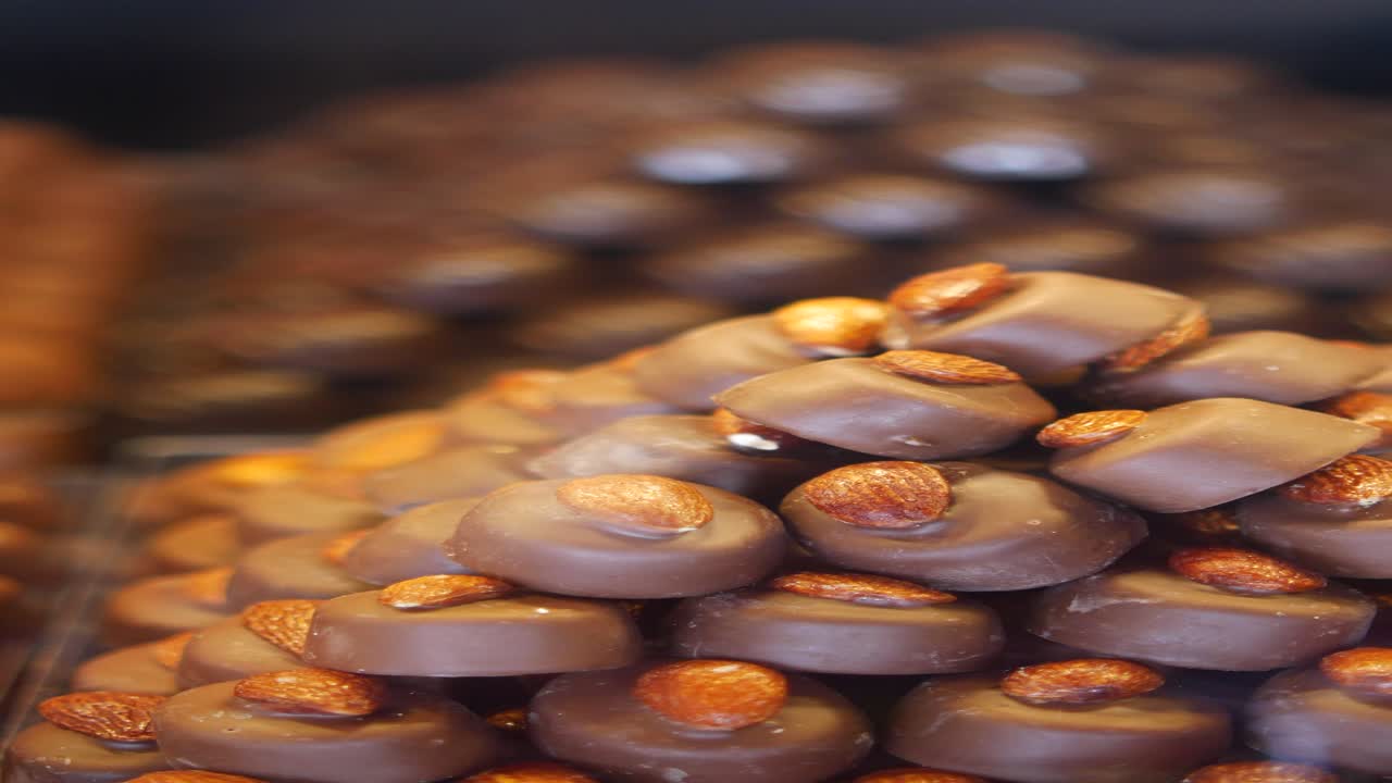 초콜릿 코팅 아몬드