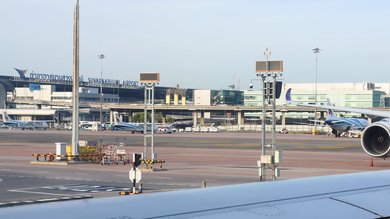 수바르나부미 공항, 방