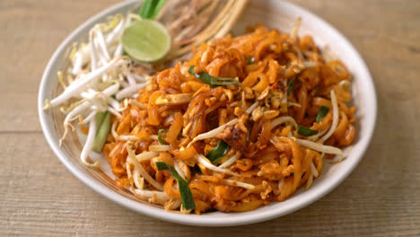 stir-fried-noodle-with-tofu-and-sprouts-or-Pad-Thai---Asian-food-style