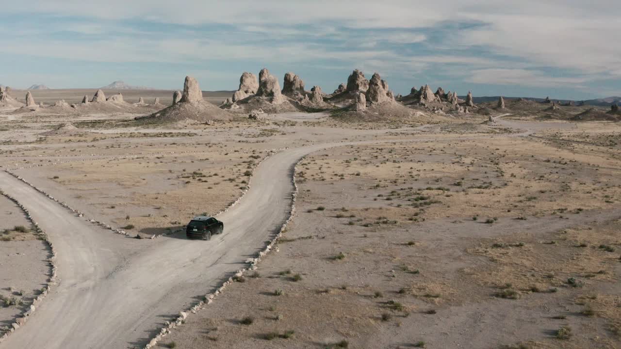 A roadtrip through the desert with a landscape out of this world