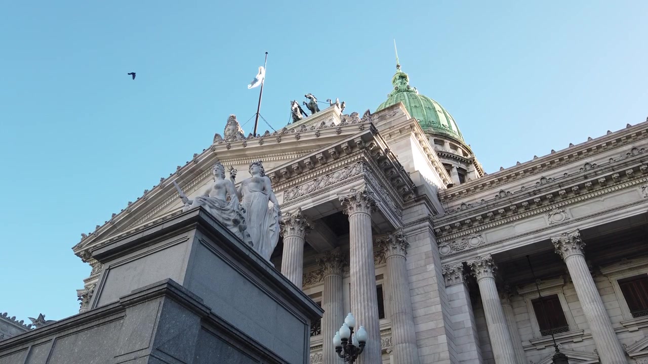 Argentina Buenos Aires Palacio del Congreso Arquitectura Neoclásico Cúpula Columna Hito Vista Urbana.