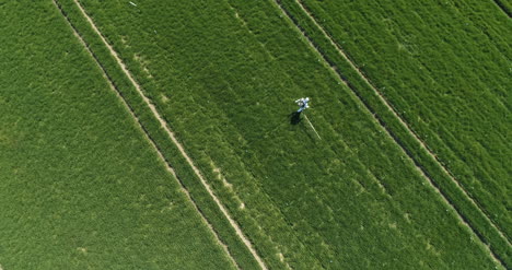 fumigación de investigadores agrícolas con herbicidas o pesticidas