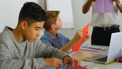 niños de entrenamiento de pilotos masculinos 4k