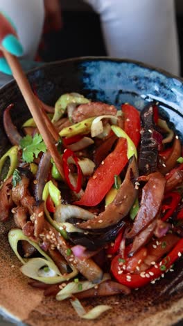 stir-fry with chicken and vegetables