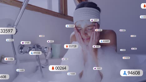 animación de iconos de los medios sobre una mujer caucásica tomando un baño.