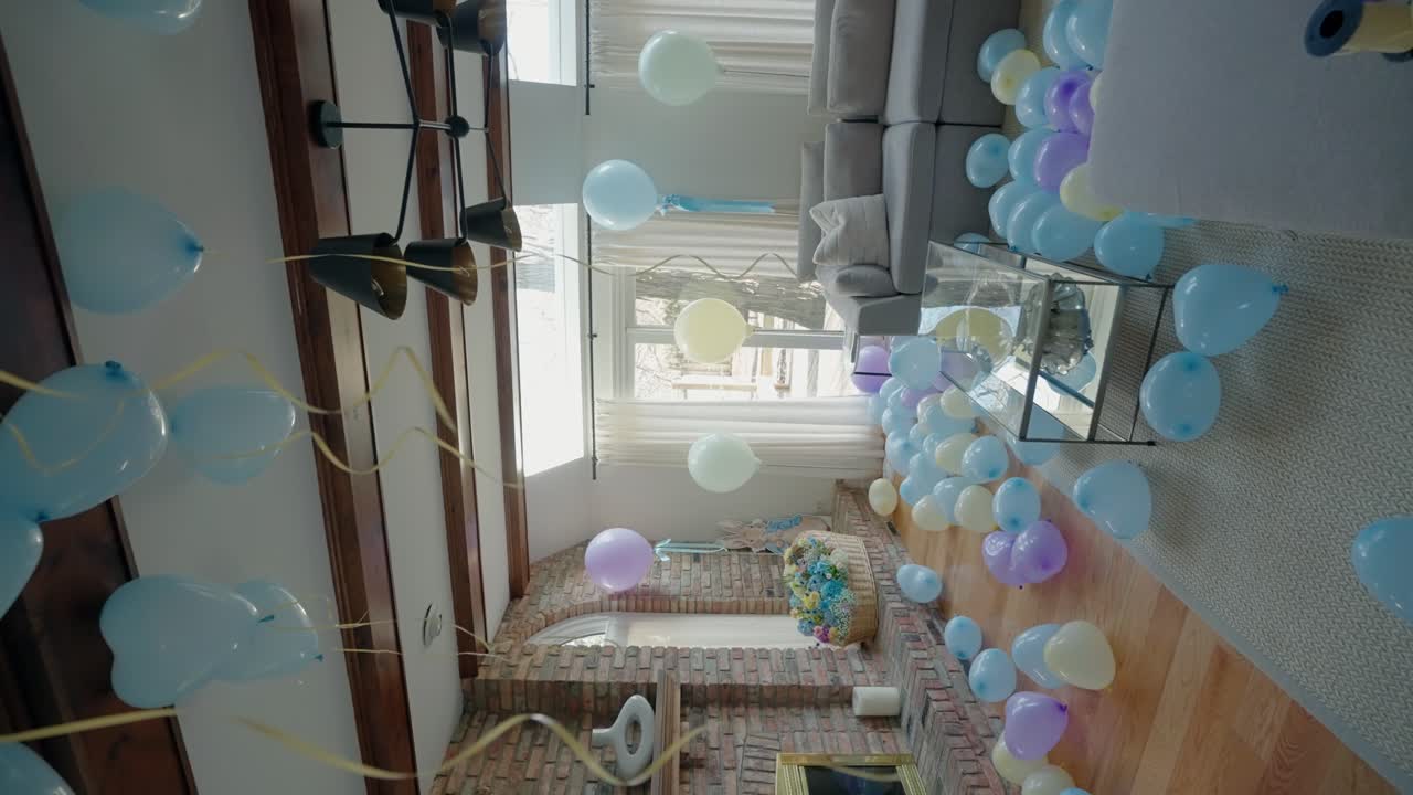 panorama de una casa decorada para una celebración de baby shower en estados unidos